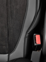 Чехлы Люкс MAN TGS (экокожа, черный, черная середина Алькантара)