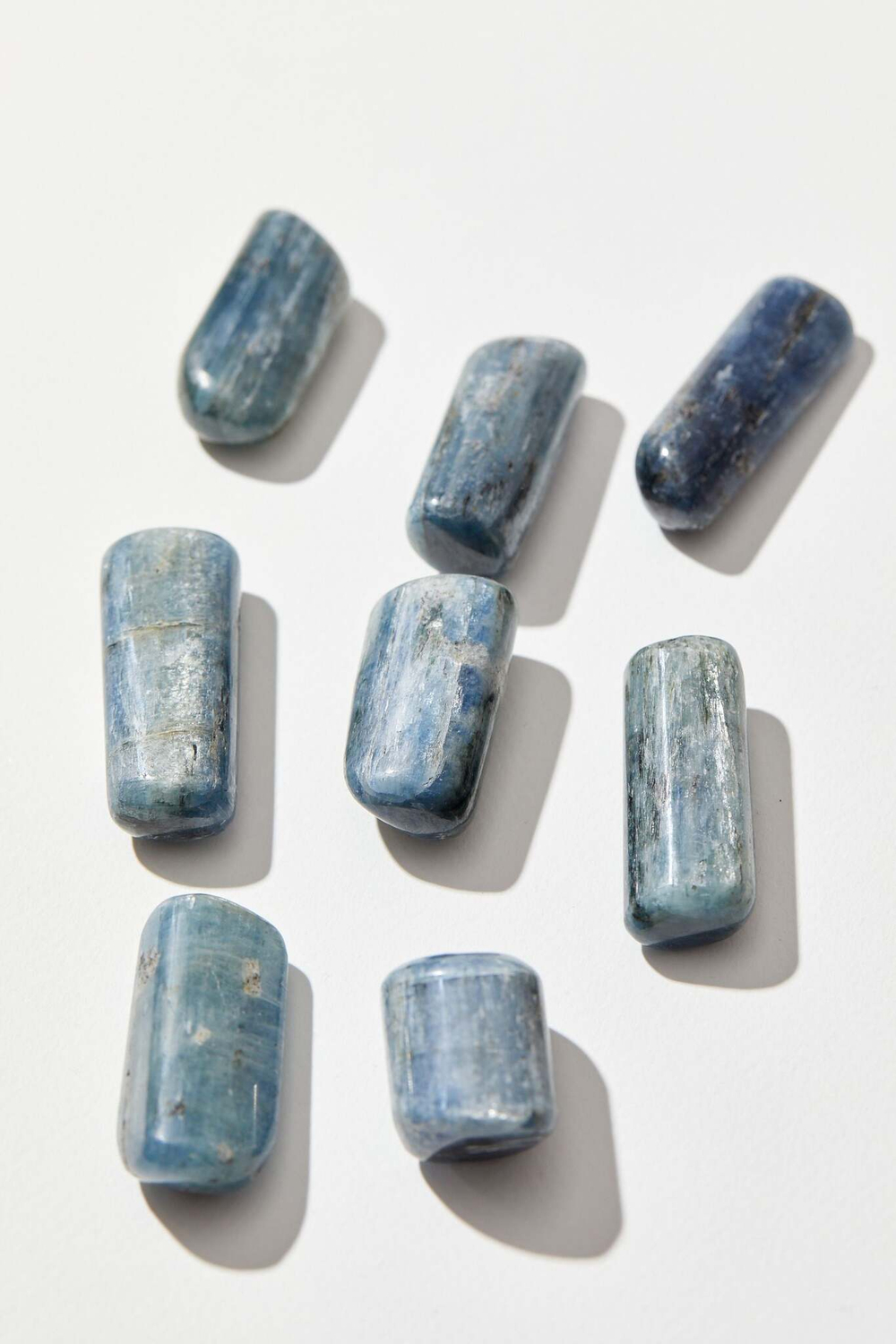 Голубой Кианит галтовка