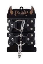 Черные кожаные оковы с двумя ремешками