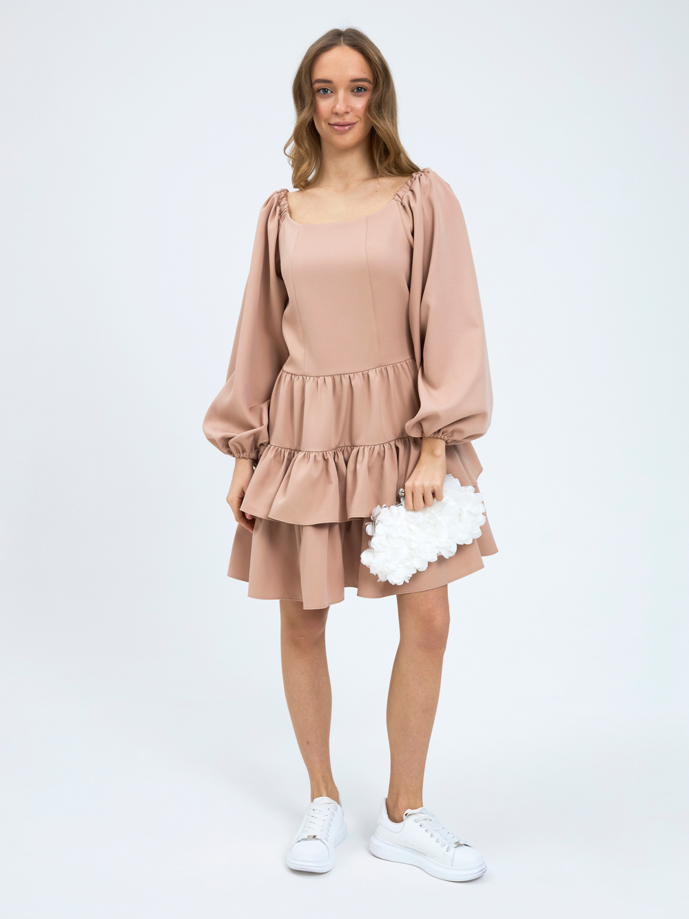 Платье праздничное ярусное с воланами для девочки бежевое