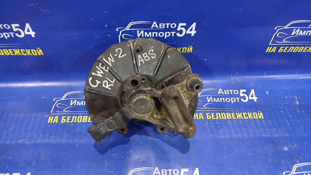 Ступица задняя левая MAZDA CAPELLA 2000