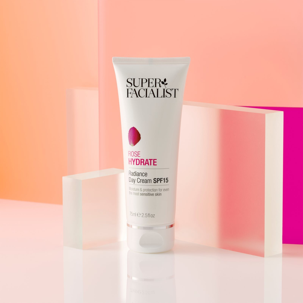 Super Facialist Rosehip Hydrate - Увлажняющий и защитный дневной крем SPF 15 /   75  ml  / GTIN 5060191556095