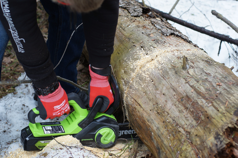 Цепная пила аккумуляторная Greenworks Арт. 2007707UB,  25см, c АКБ 4Ач и ЗУ