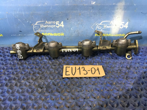 Топливная рейка NISSAN BLUEBIRD 1993