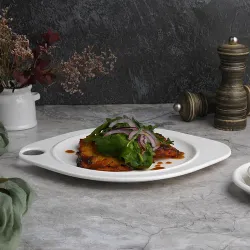 Тарелка 27,5*22,5 см овальная фуршетная с выемкой белая фарфор P.L. Proff Cuisine [6]