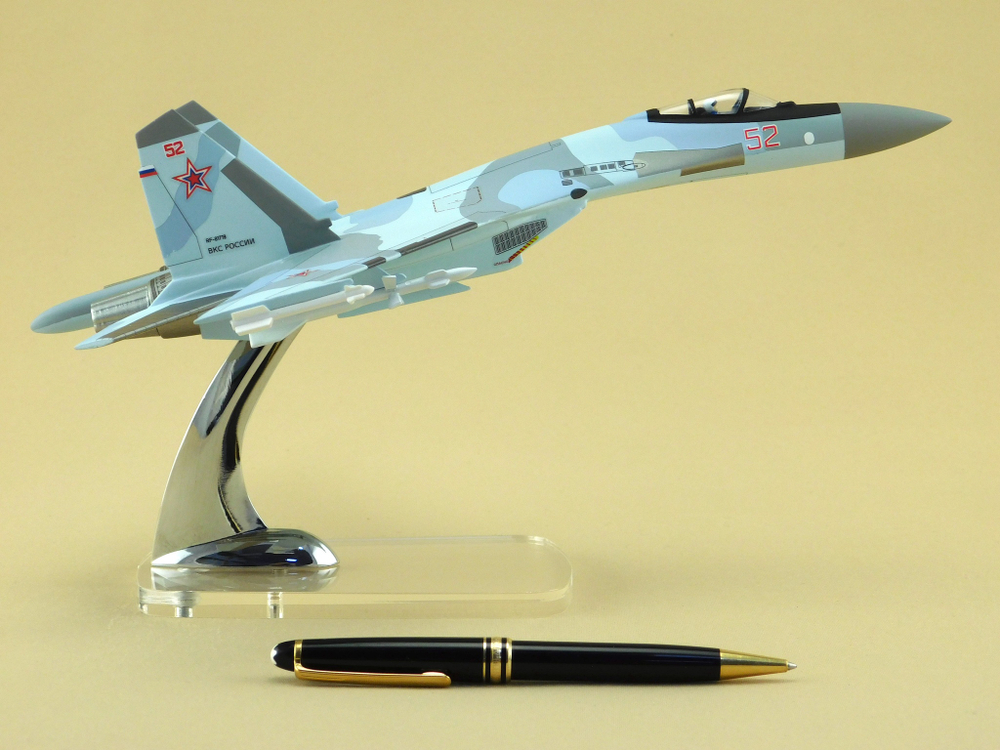 Модель самолета Су-35С (М1:72 ВКС России, RF-81719, 52, Камуфляж голубой)