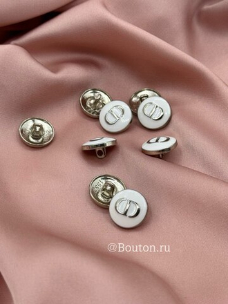 Пуговицы Ди. белая эмаль серебристые