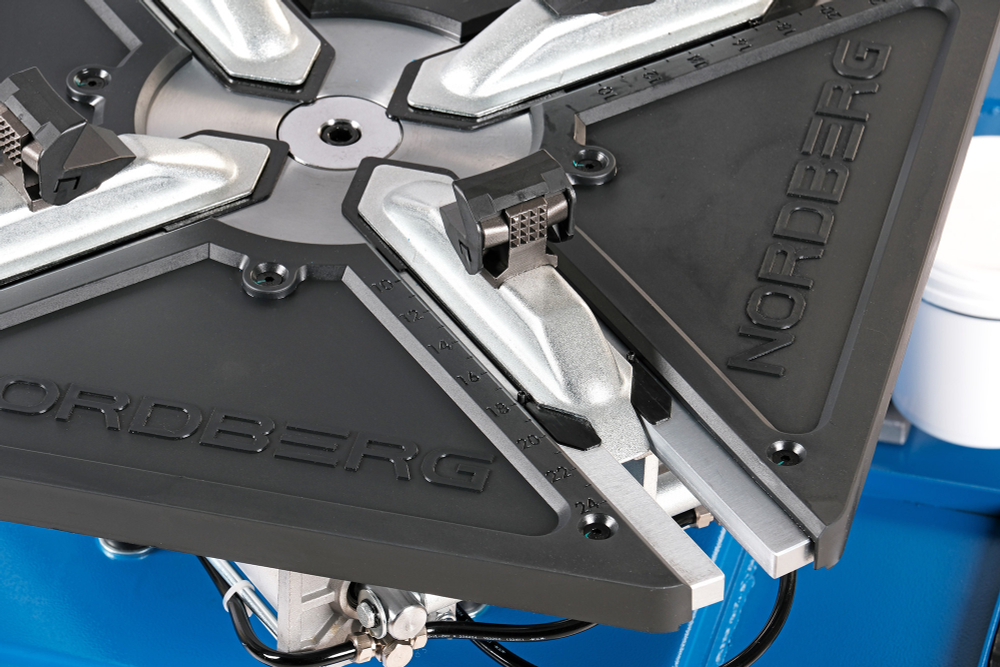 NORDBERG (4641ID(B)) Станок шиномонтажный 380V автомат, 2х скор, стол с накладками, синий