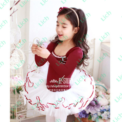 Платье с юбкой-пачкой и контрастной окантовкой