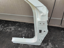 Боковина правая Geely Tugella 19-нв Новая Оригинал 5038074100C15