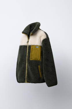 ZARA КУРТКА ИЗ ИСКУССТВЕННОЙ ОВЧИНЫ В СТИЛЕ КОЛОР-БЛОК, ХАКИ