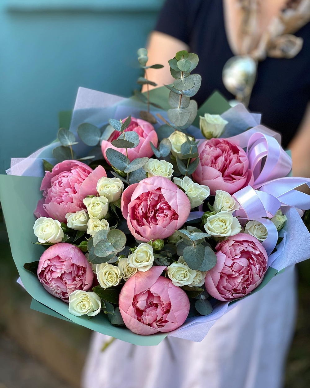 Авторская композиция из пионов "Complacency"