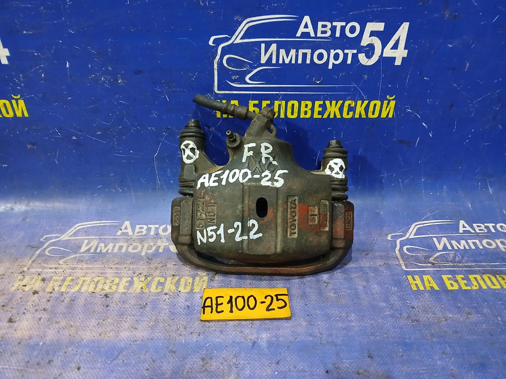 Суппорт тормозной передний правый TOYOTA SPRINTER 1991