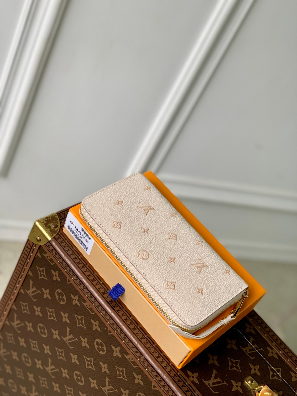 Louis Vuitton Zippy Wallet