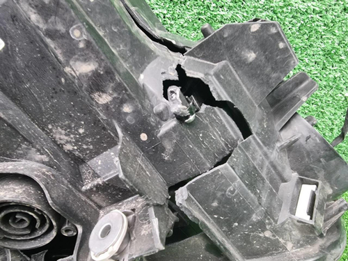 Битая Фара левая BMW X2 F39 (2017-2023) LED