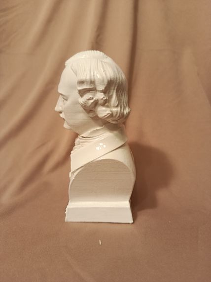 Edqar Allan Po Büstü