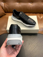 Кроссовки Santoni