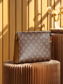 Louis Vuitton Toiletry Pouch On Chain