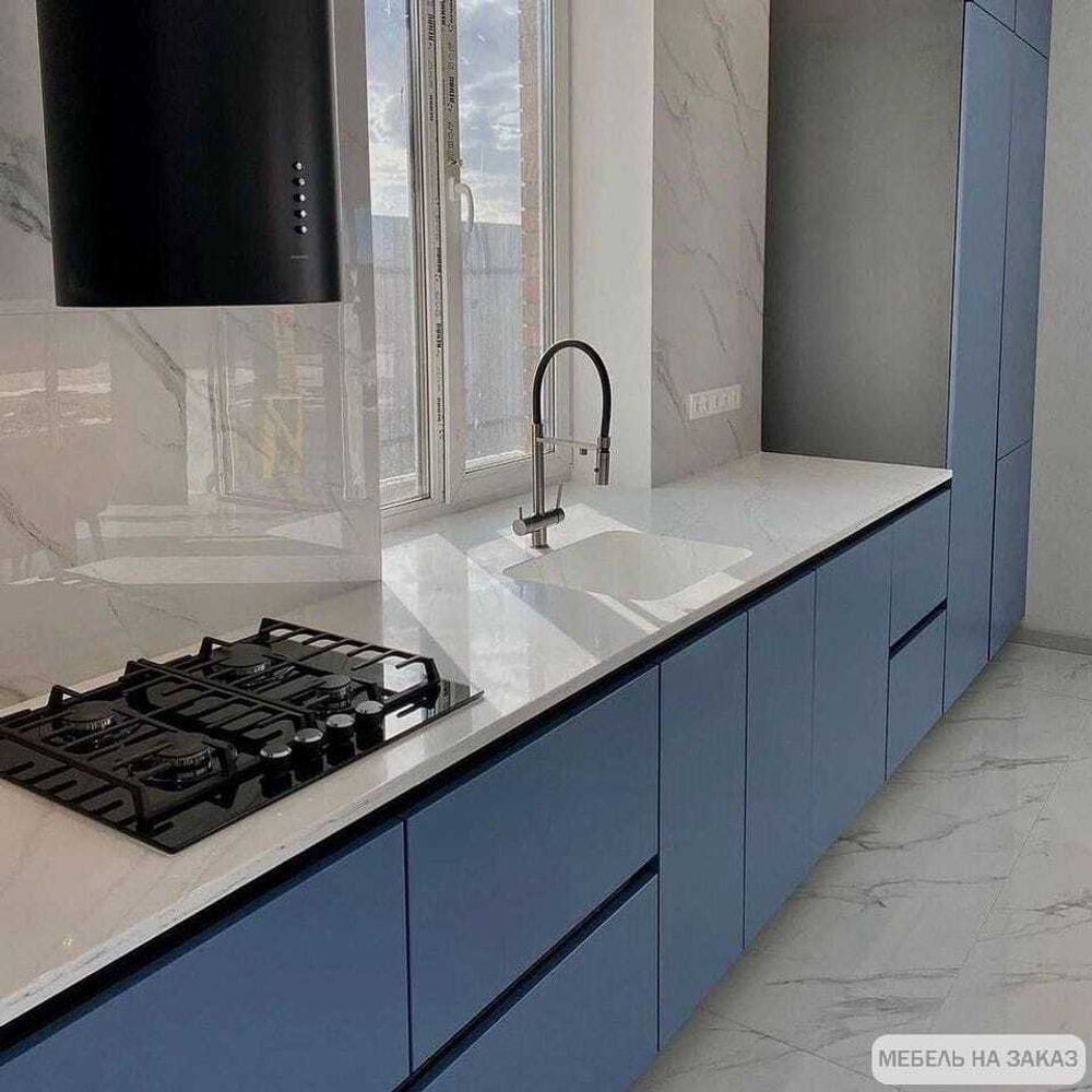 Кухня с пеналами на заказ