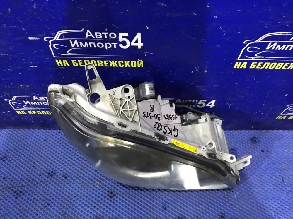 Фара передняя правая TOYOTA CROWN 2003-2008