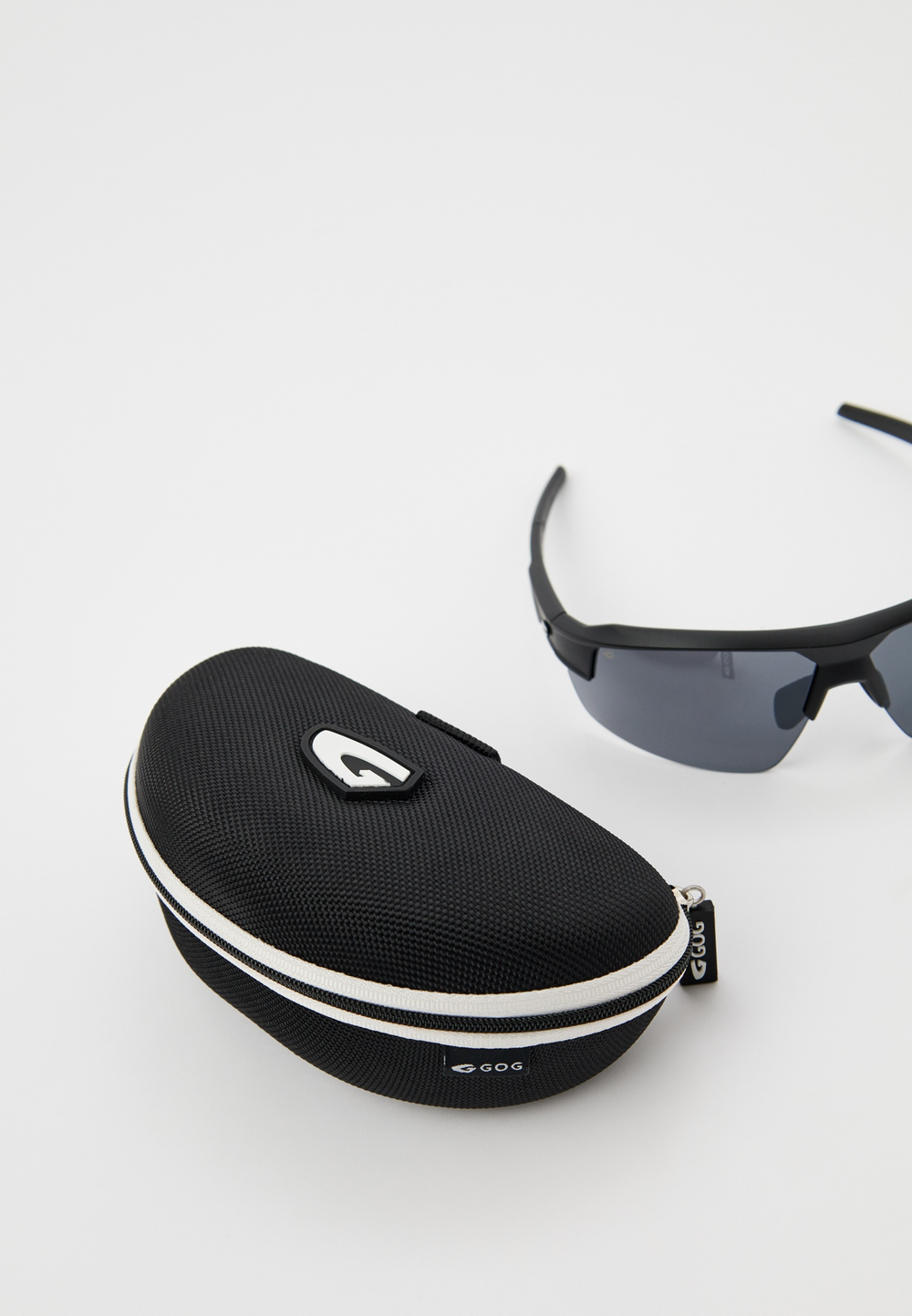 Спортивные очки GOG Frigg / Matt Black / Flash Lens