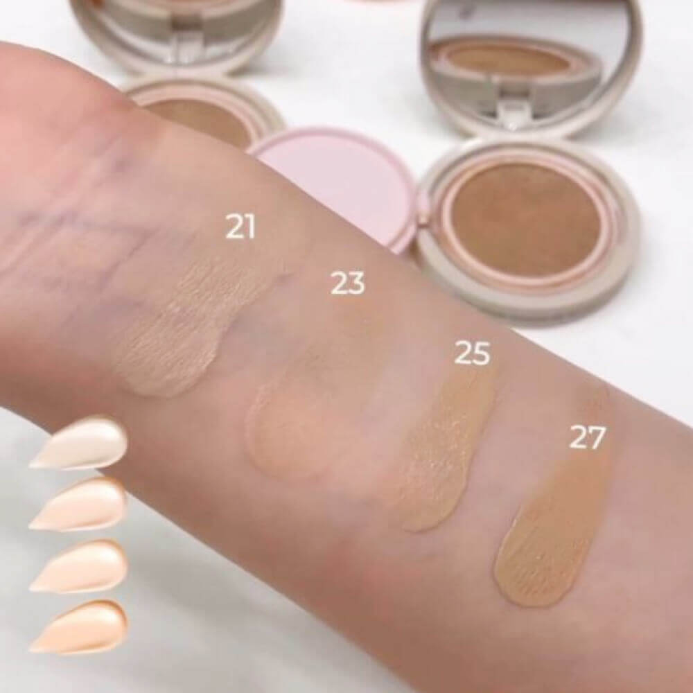 Тональный кушон с экстрактом черного риса BLACK RICE Long-Lasting Cushion SPF50+ PA+++ тон 21