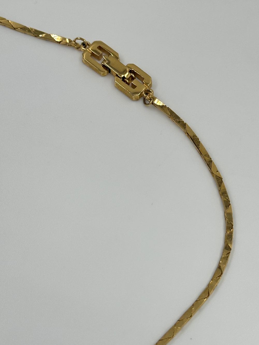 Кулон Givenchy 1979 год