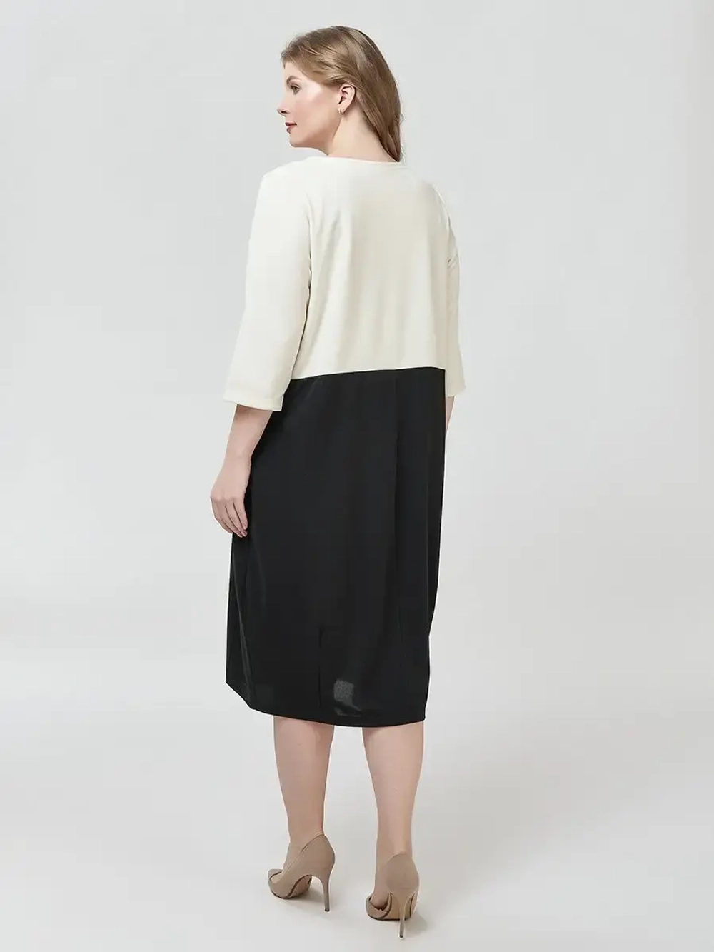 Платье в офис свободное