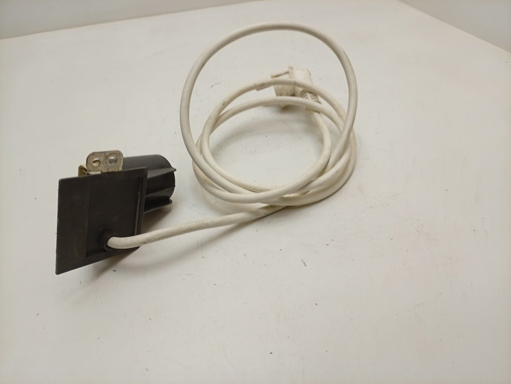 WISL82 кт57 Сетевой фильтр для стиральной машины Indesit 411612430 б/у