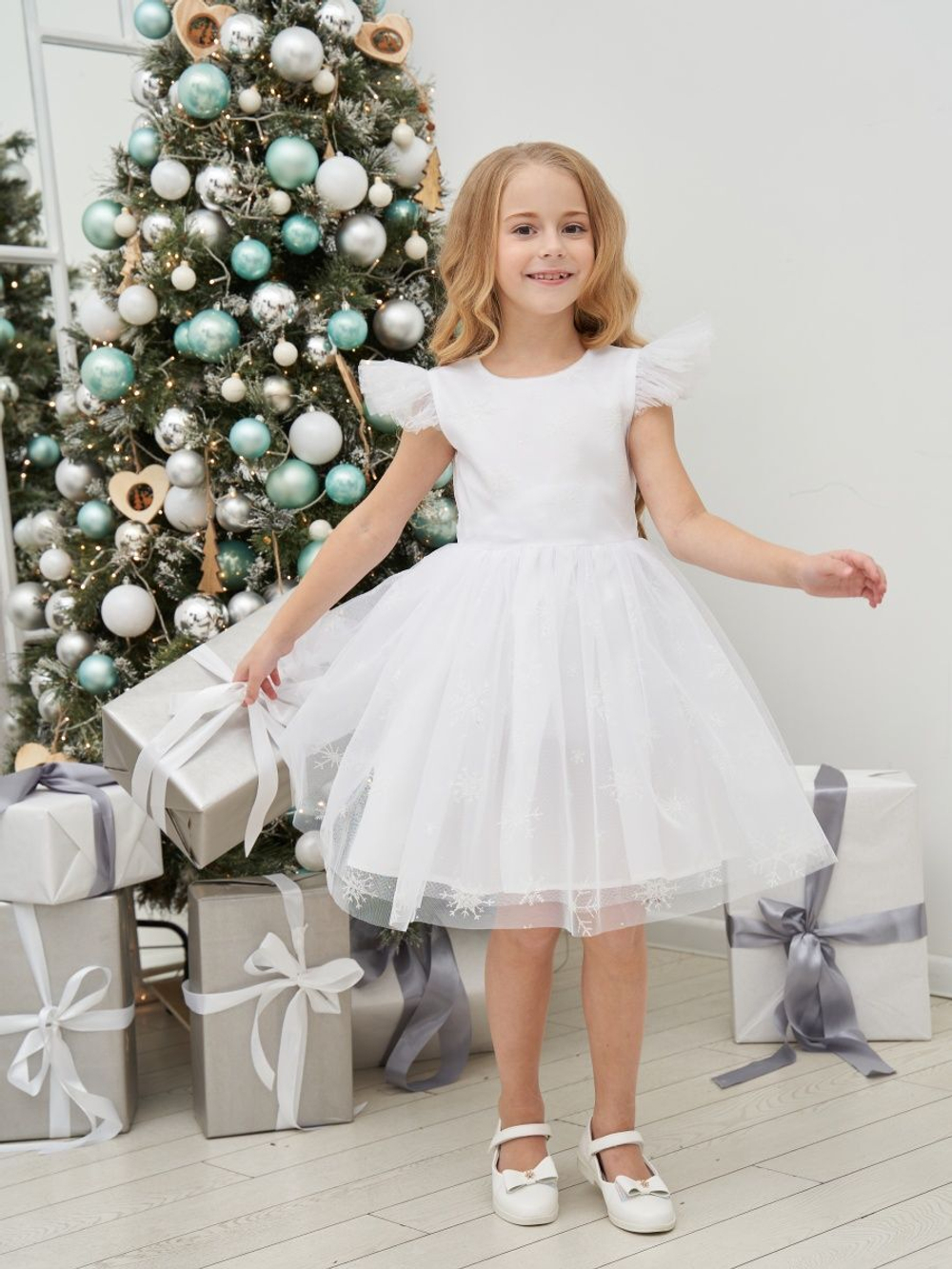 Нарядное платье снежинка