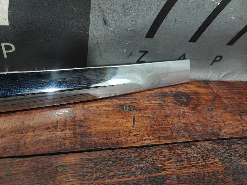 Молдинг крышки багажника Mercedes GLA (X156) 13-20 Б/У Оригинал A1567430082