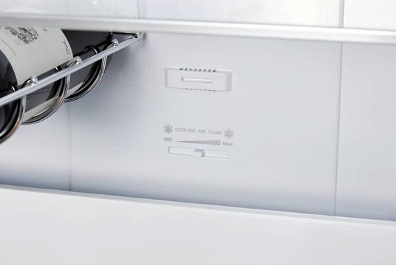 Холодильник Korting KNFC 62370 XN