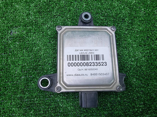 Датчик слепых зон правый Land Cruiser 200 (15-21)