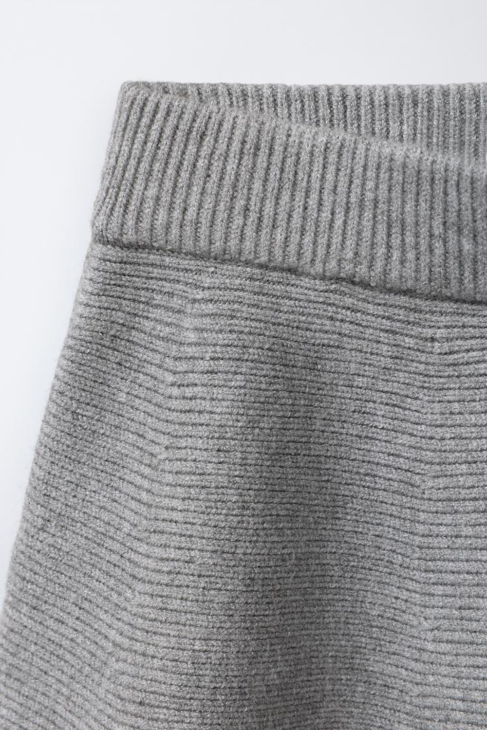 ZARA ТРИКОТАЖНАЯ ЮБКА, СЕРЫЙ