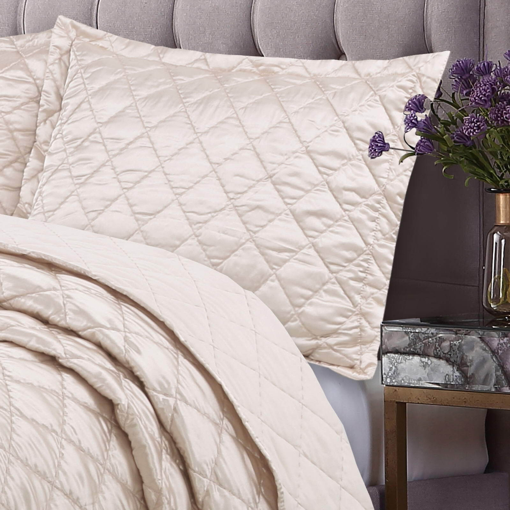 Покрывало 240x260 и 2 наволочки 50х70 Sofi De MarkO Паола кремовое