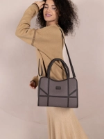 Сумка через плечо средняя классическая