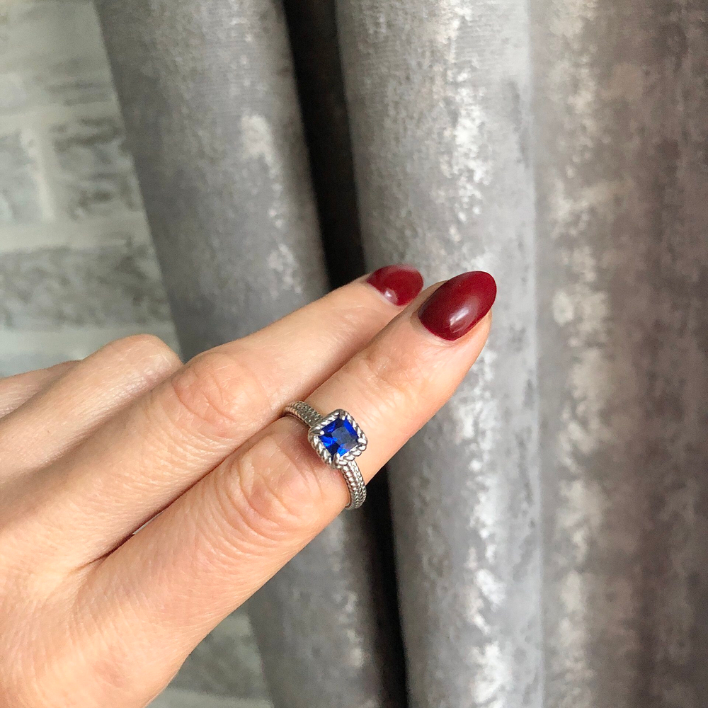 W017R251148Pcz Кольцо ())