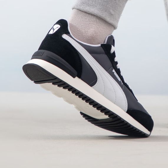 PUMA R78 Металлик - универсальный аксессуар для черно-белой панды Юнисекс