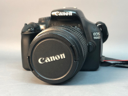 Canon 1100D + Kit 18-55mm, 26013 кадров пробега.