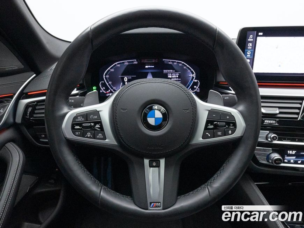 BMW 5 Series (G30) 530e M Sports (06.2021)