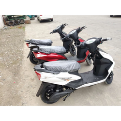 Электроскутер GreenCamel Трофи, 60V 1500W R10 Белый