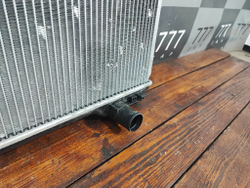 Радиатор двигателя Lexus GS 4 11-20 Б/У 1640036150