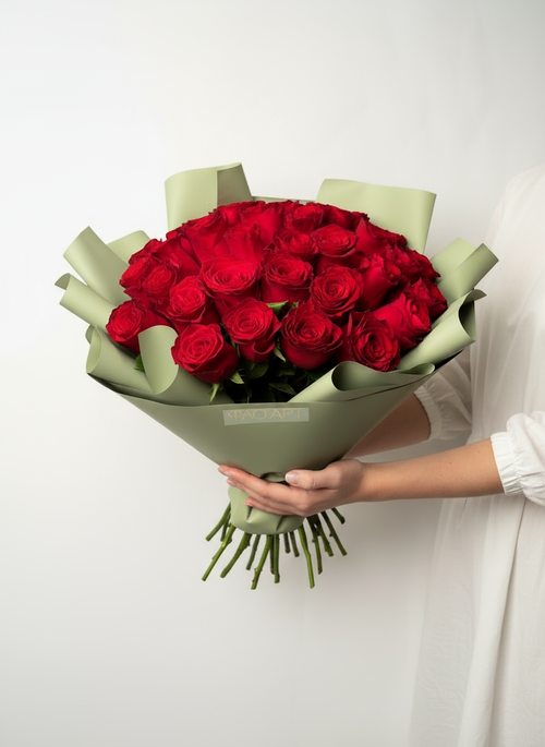 Розы красные 40 см (Premium) 31 шт