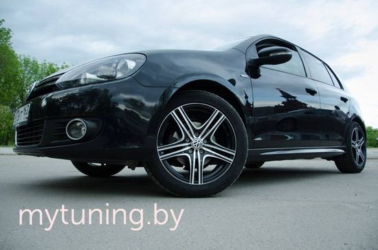 Пороги в стиле R-Line Volkswagen Golf VI