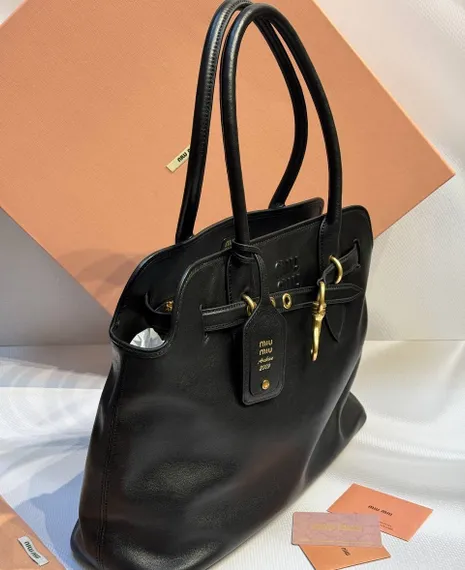 Сумка MIU MIU Aventure, черная