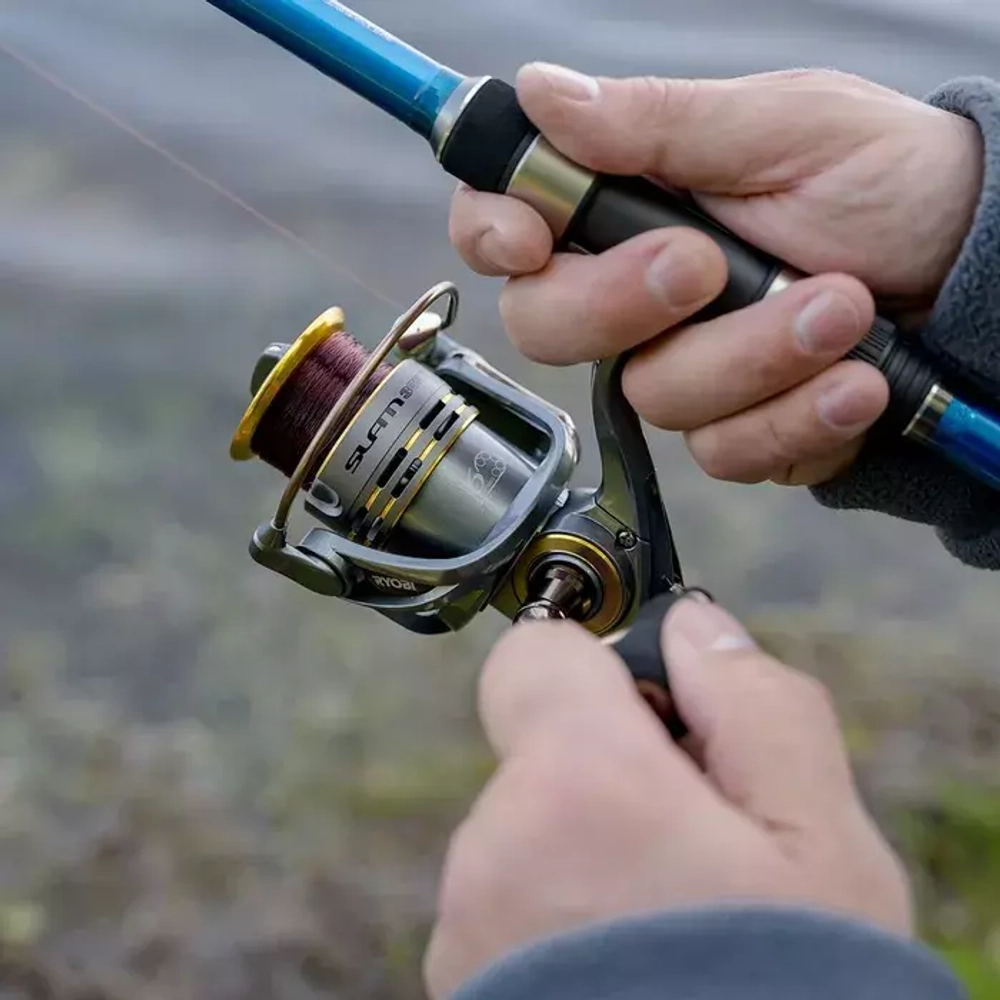 Удилище проводочное ARAIWA SURF 25# (2705) RYOBI