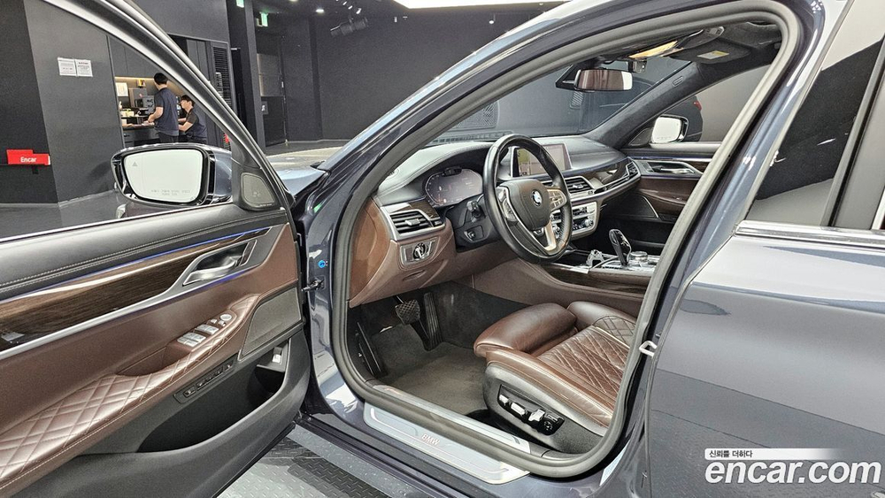 BMW 7 Series (G11) 740Ld xDrive Design Pure Excellence (12.2019)
