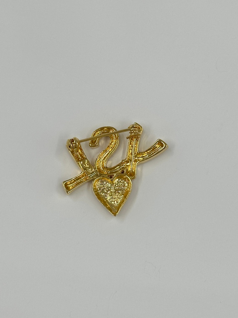 Брошь с сердечком YSL