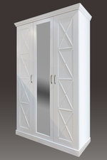 Шкаф Леруа 3-х створчатый