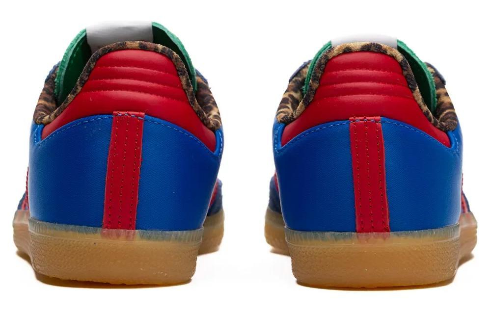 Кроссовки Politics X Adidas Originals Samba